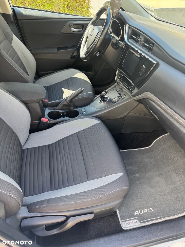 Toyota Auris - 8