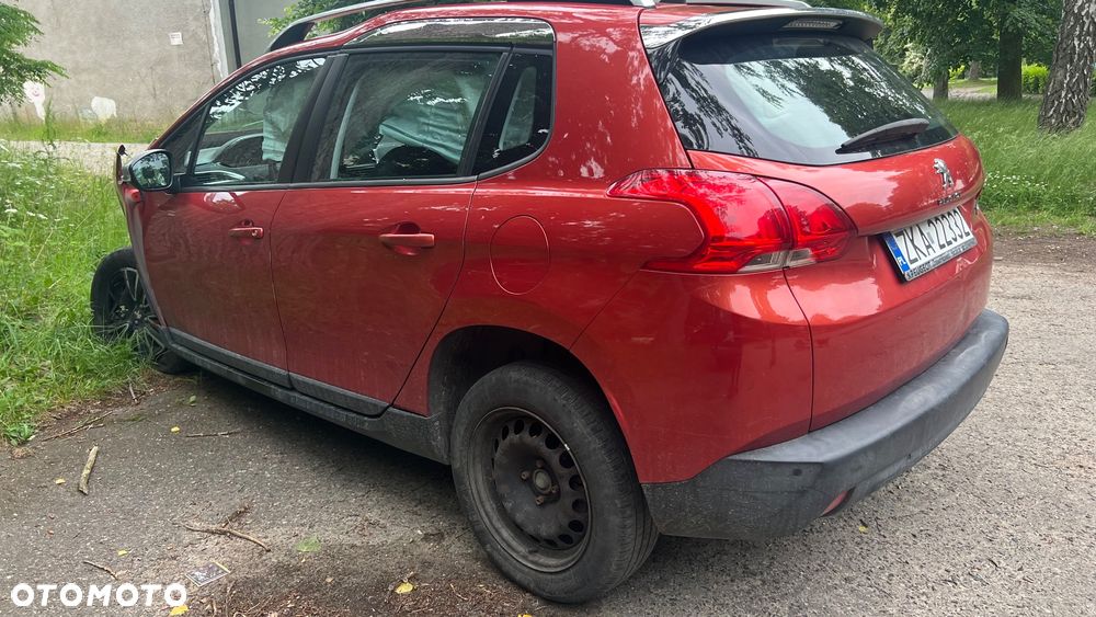 Peugeot 2008 1.2 Pure Tech Style - 3