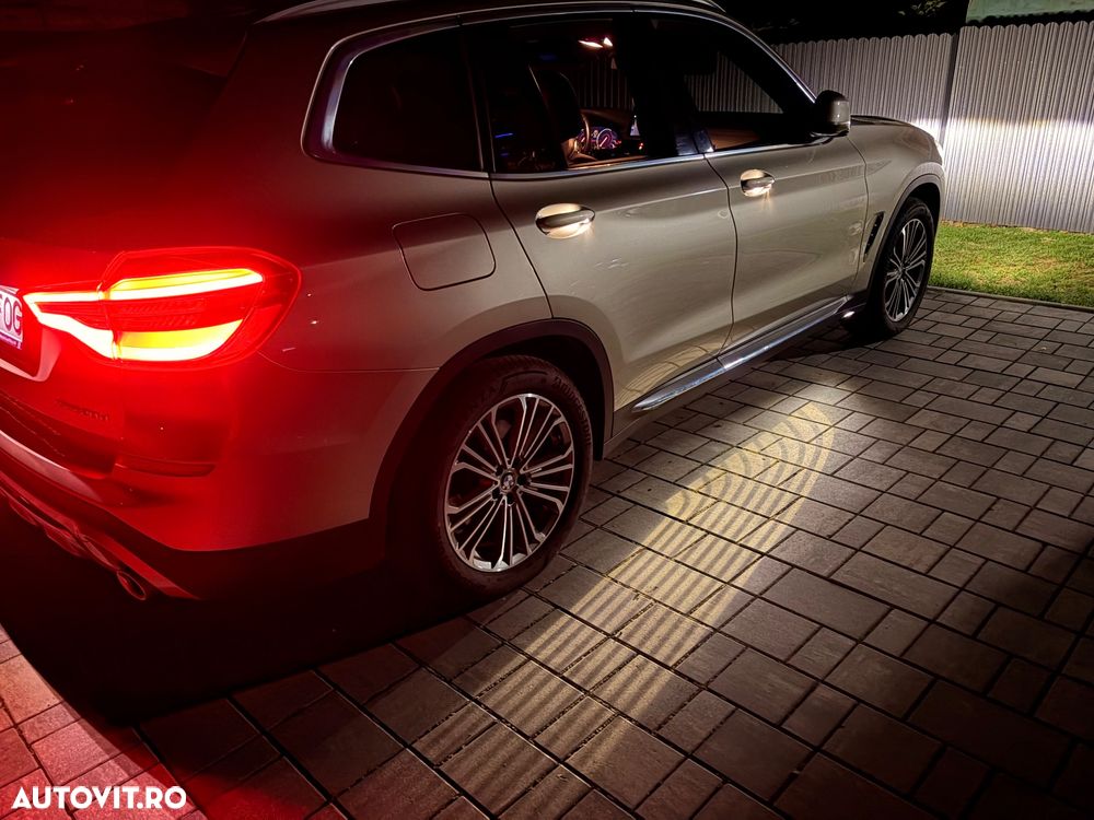 BMW X3 xDrive20d AT Luxury Line - 10