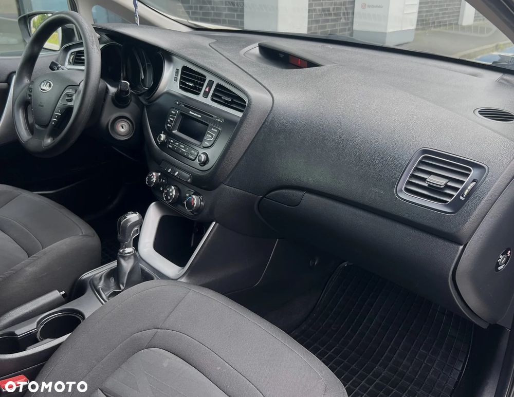 Kia Ceed 1.6 CRDi L - 13