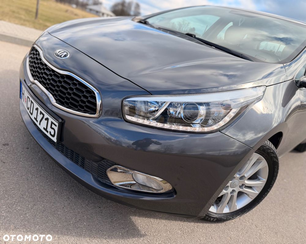 Kia Ceed 1.6 CRDi 128 Spirit - 2