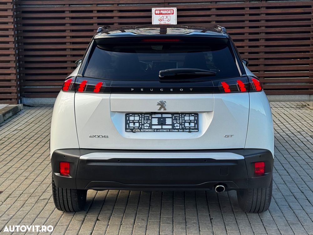 Peugeot 2008 BlueHDi 130 EAT8 GT - 12