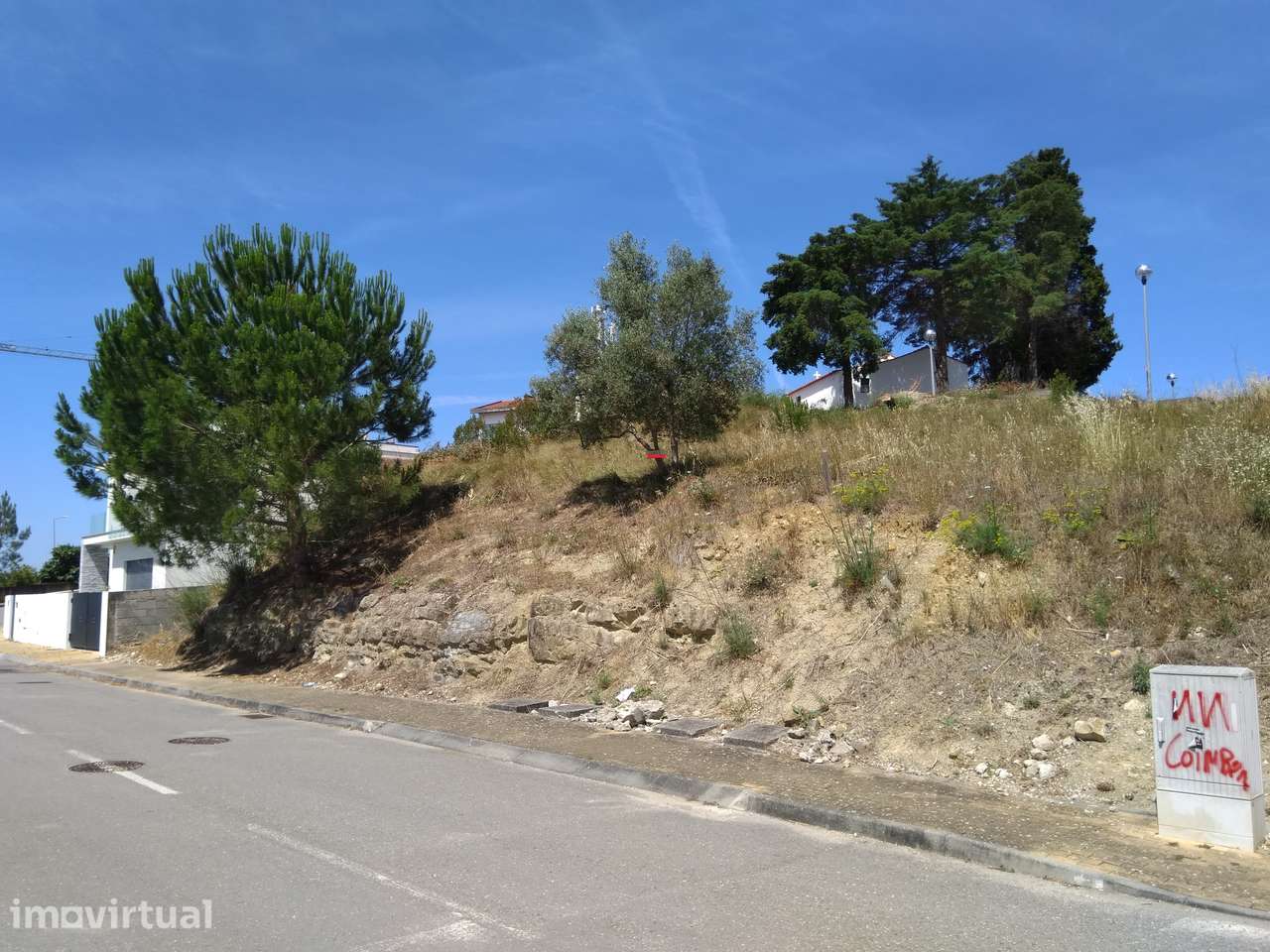 Terreno urbano de 420m² em Coimbra - Grande imagem: 4/7