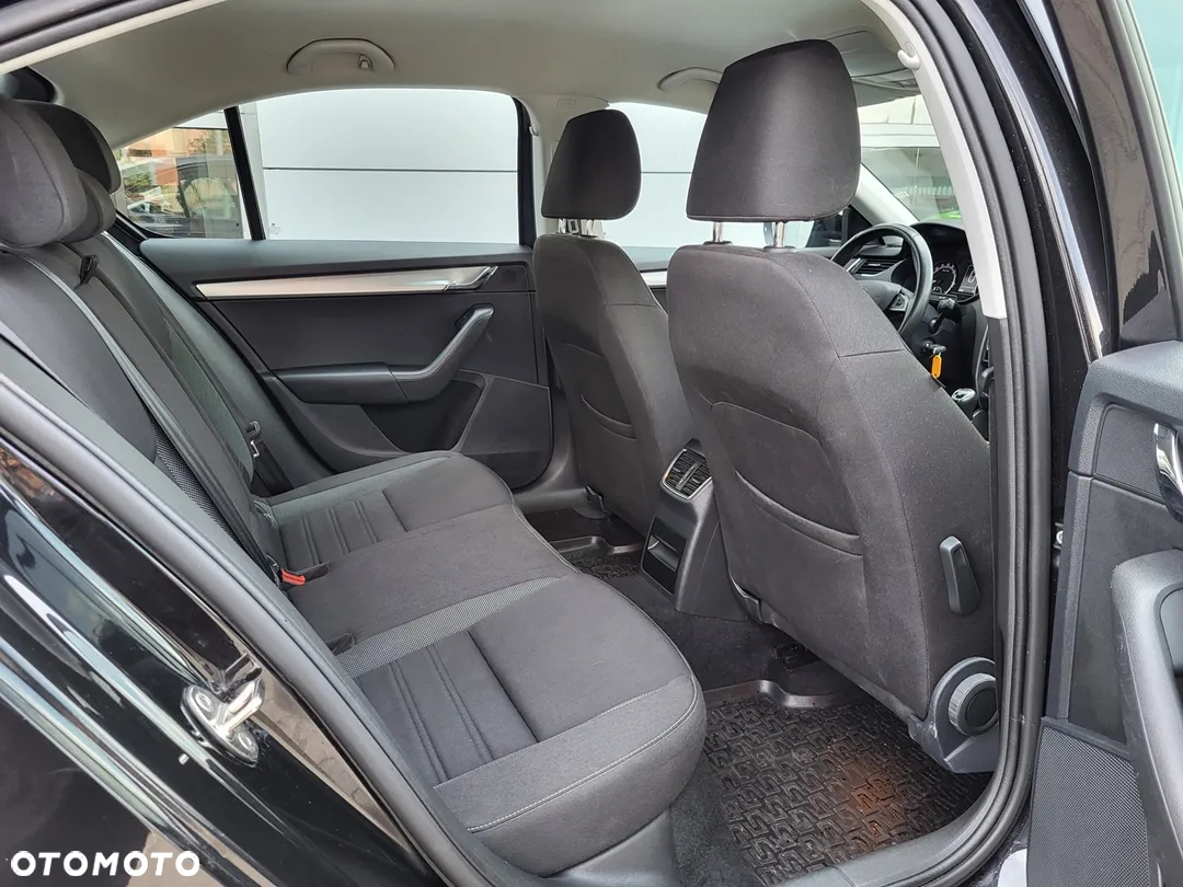 Skoda Octavia 1.6 TDI Ambition - 14