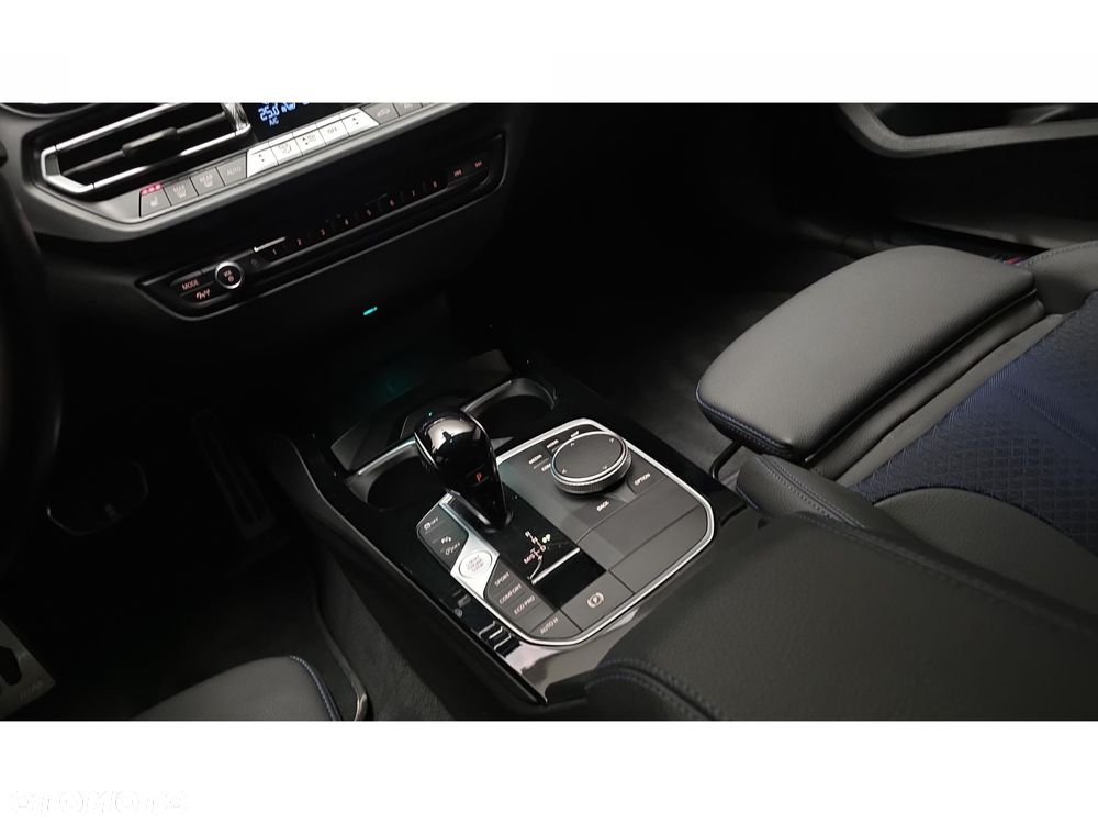 BMW Seria 1 118i M Sport - 22