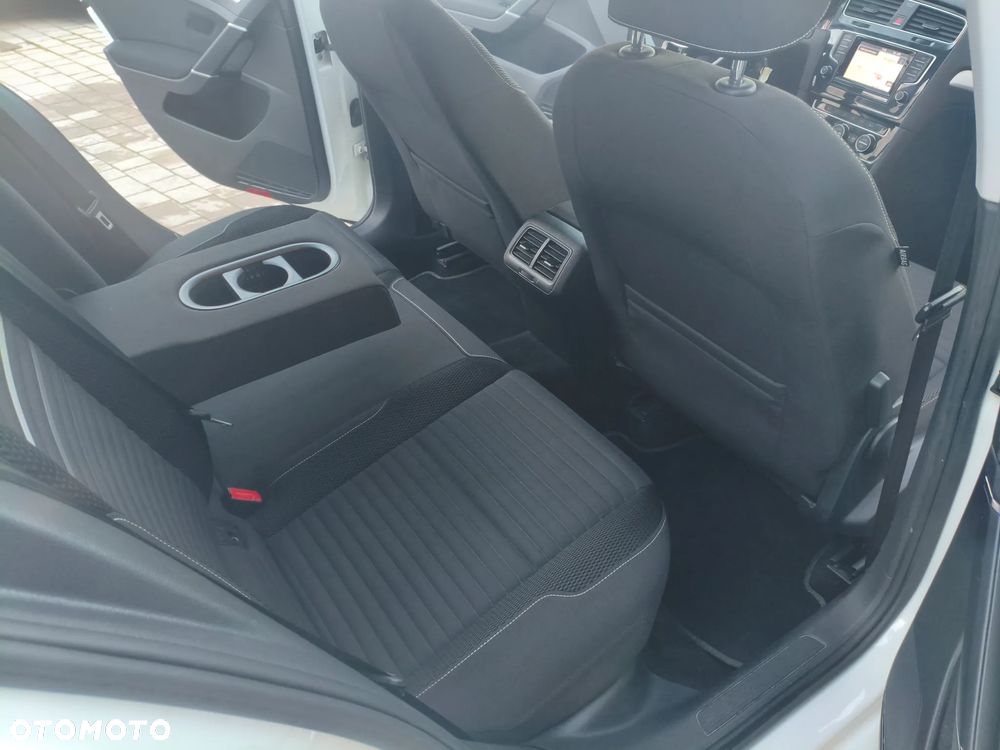 Volkswagen Golf 1.6 TDI BlueMotion Technology Cup - 33