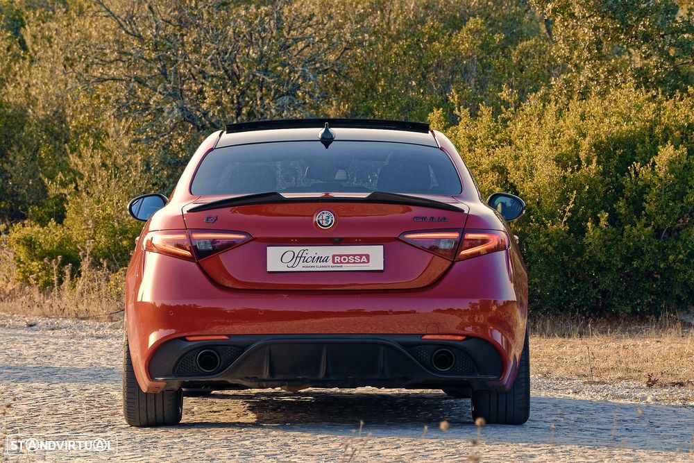 Alfa Romeo Giulia 2.0 T Estrema Q4 AT8 - 13