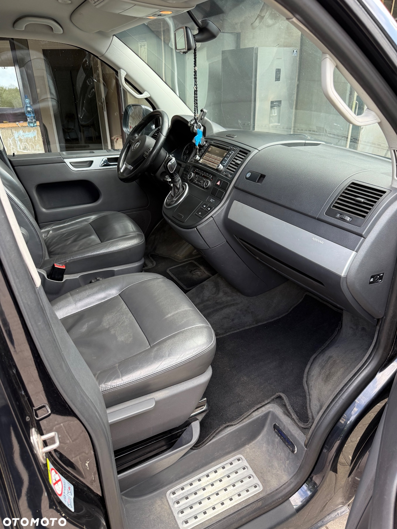Volkswagen Multivan - 4