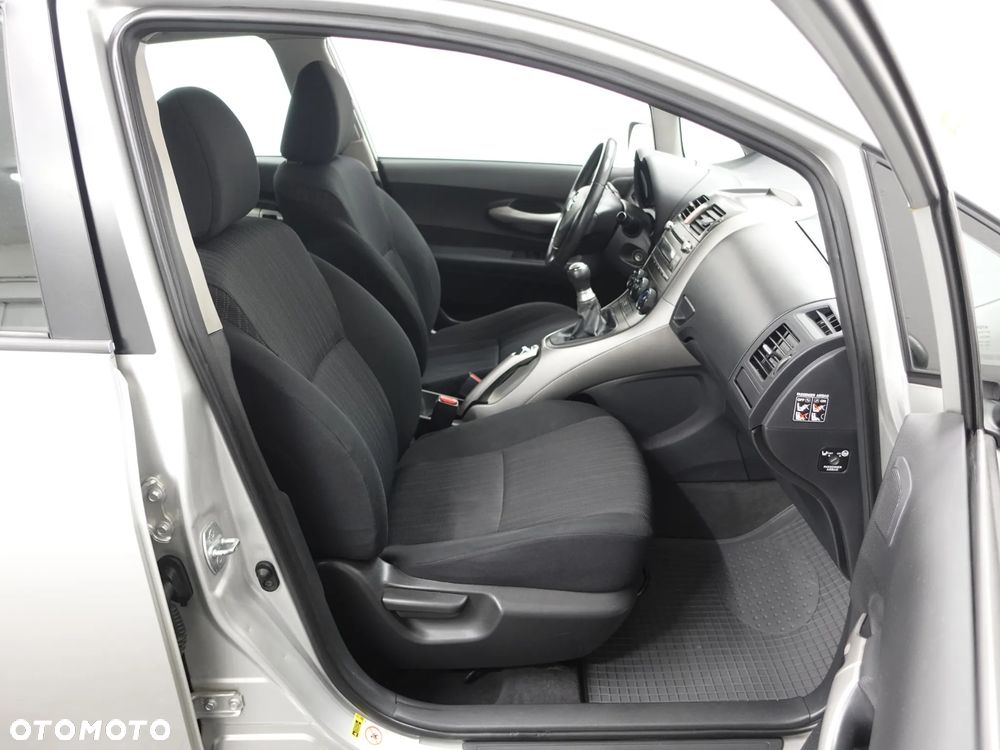 Toyota Auris 1.6 VVT-i Luna - 27