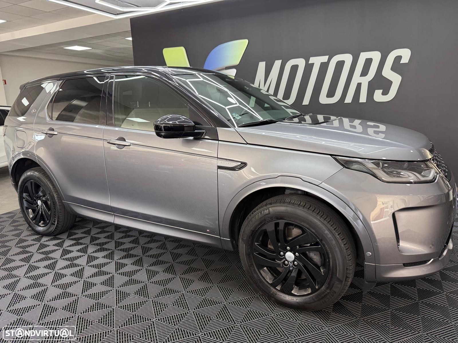 Land Rover Discovery Sport 1.5 I3 P300e AWD R-Dynamic HSE - 1