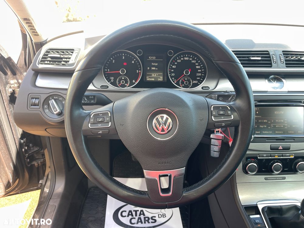 Volkswagen Passat 2.0 TDI BlueMotion Technology Comfortline - 37