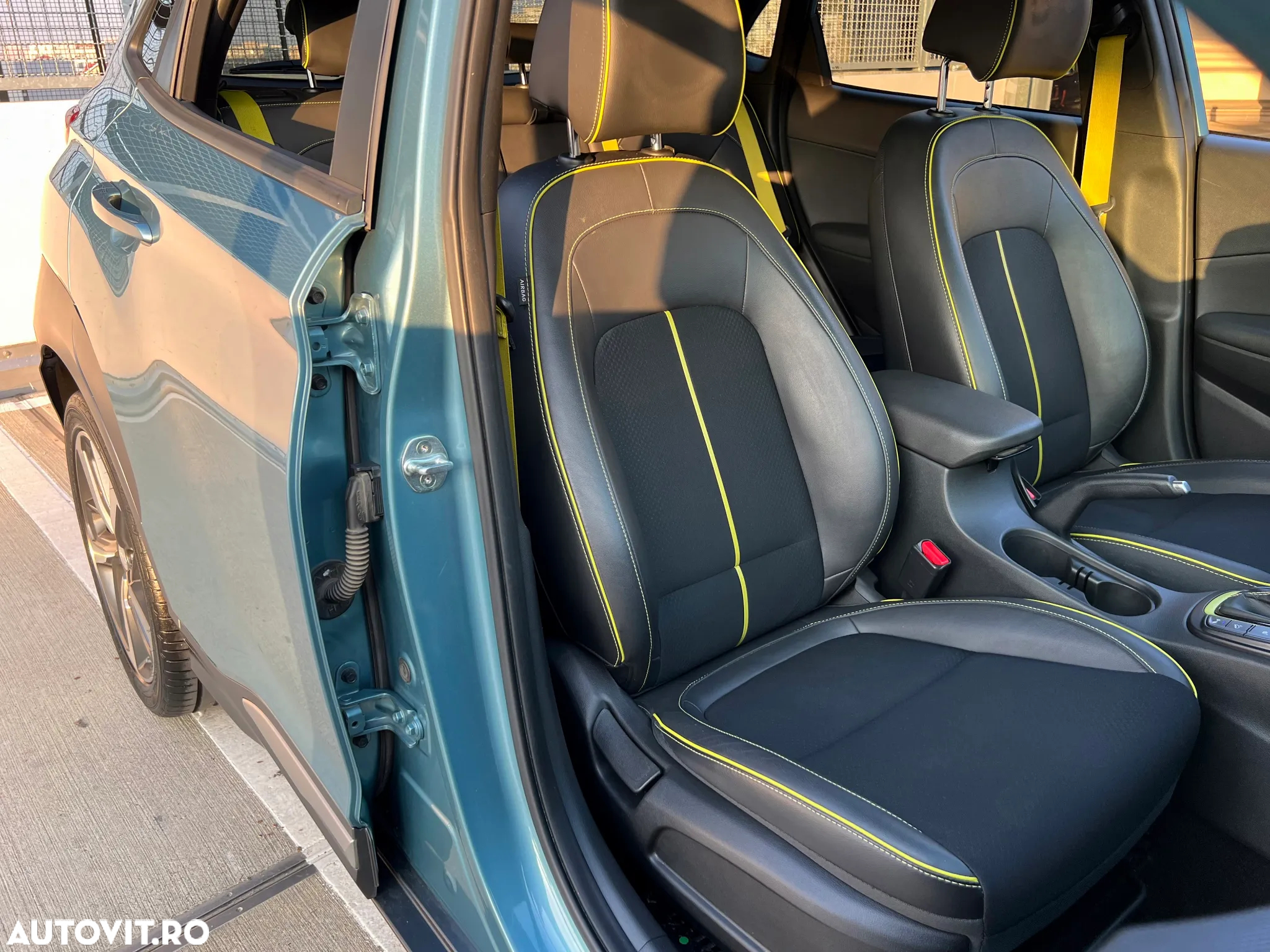 Hyundai KONA 1.6 T-GDI 4WD Aut. Luxury + - 10