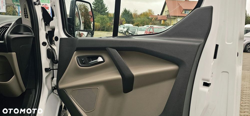 Ford Transit Custom 290 L1H1 Limited - 27