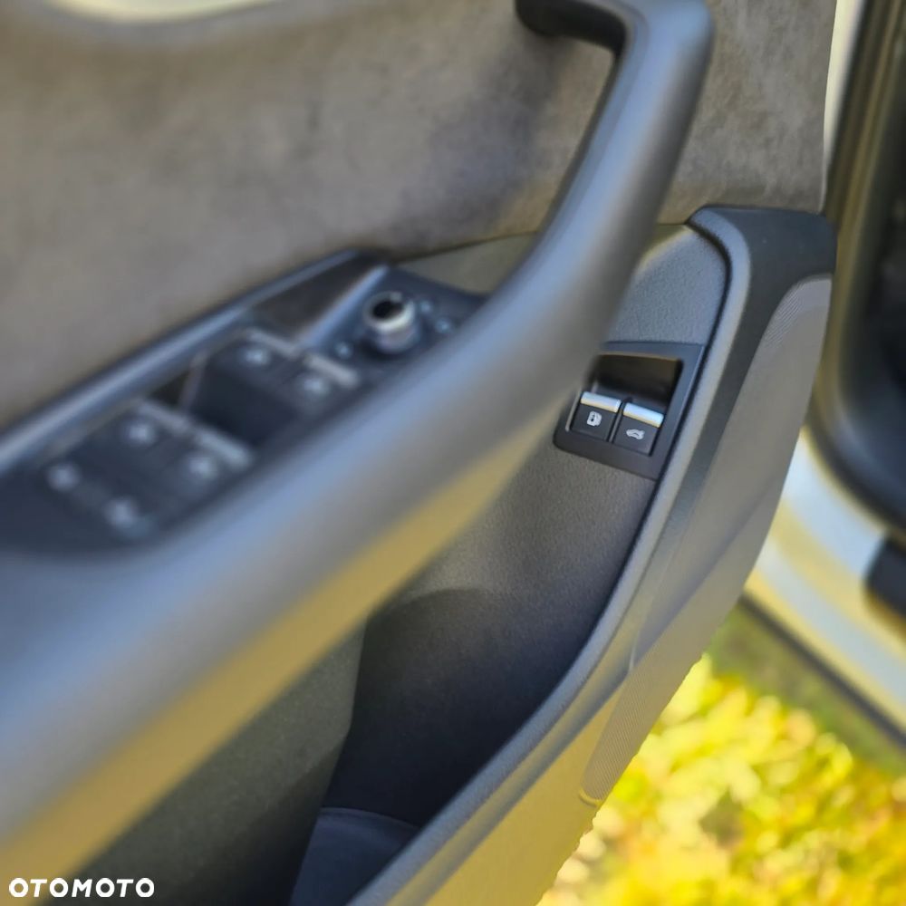 Audi Q7 55 TFSI e quattro tiptronic S line - 12