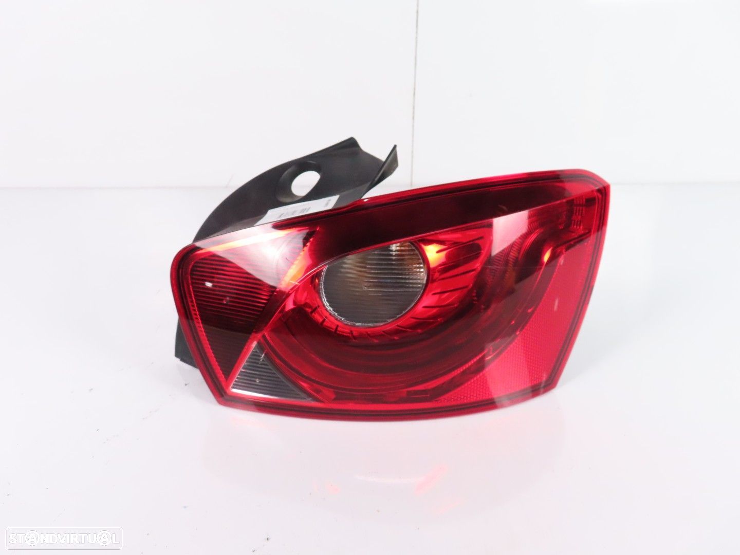 Farolim Direito/Trás Usado / Original SEAT IBIZA IV (6J5, 6P1) 6J4945096K - 1