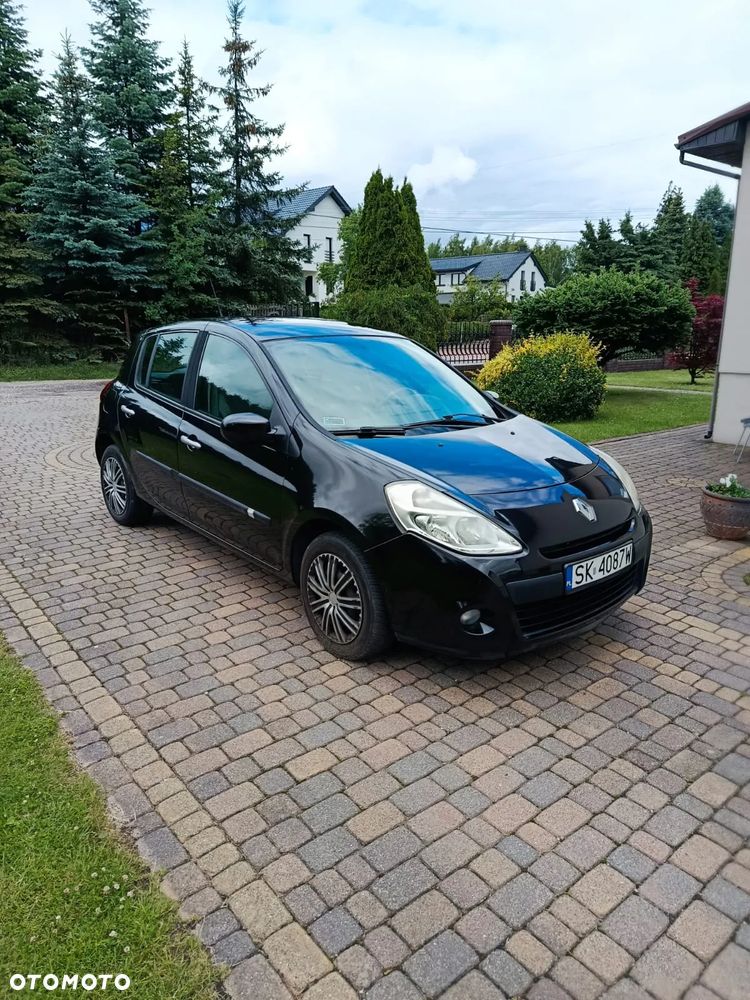 Renault Clio - 2