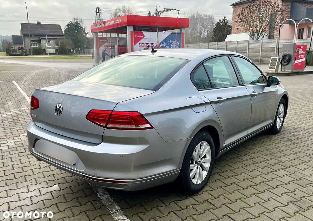 Volkswagen Passat 2.0 TDI BMT Comfortline - 8
