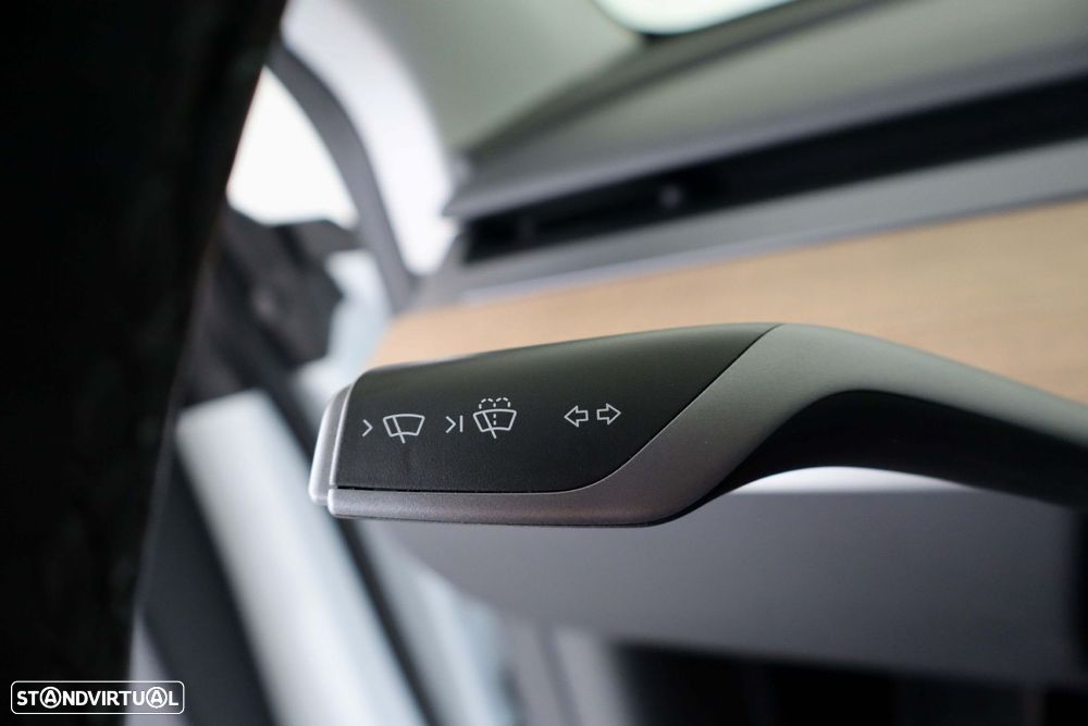 Tesla Model Y Long Range Tração Integral - 17