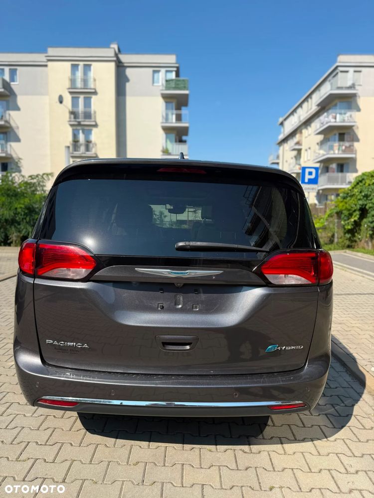 Chrysler Pacifica - 6