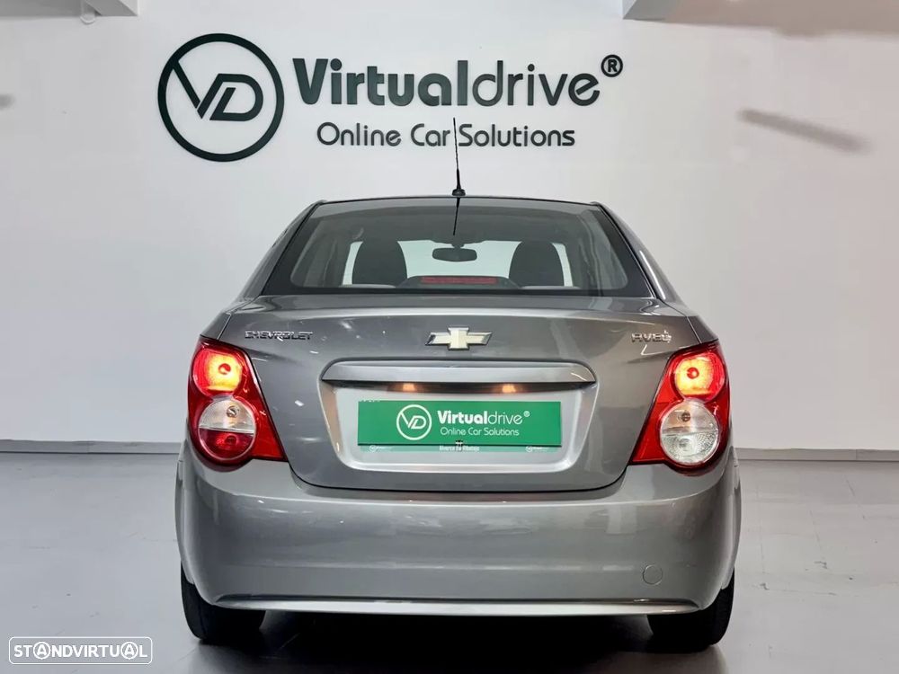 Chevrolet Aveo 1.2 LT - 8