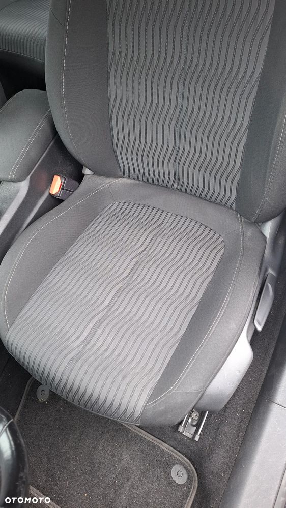 Peugeot 308 1.6 BlueHDi Active S&S - 8