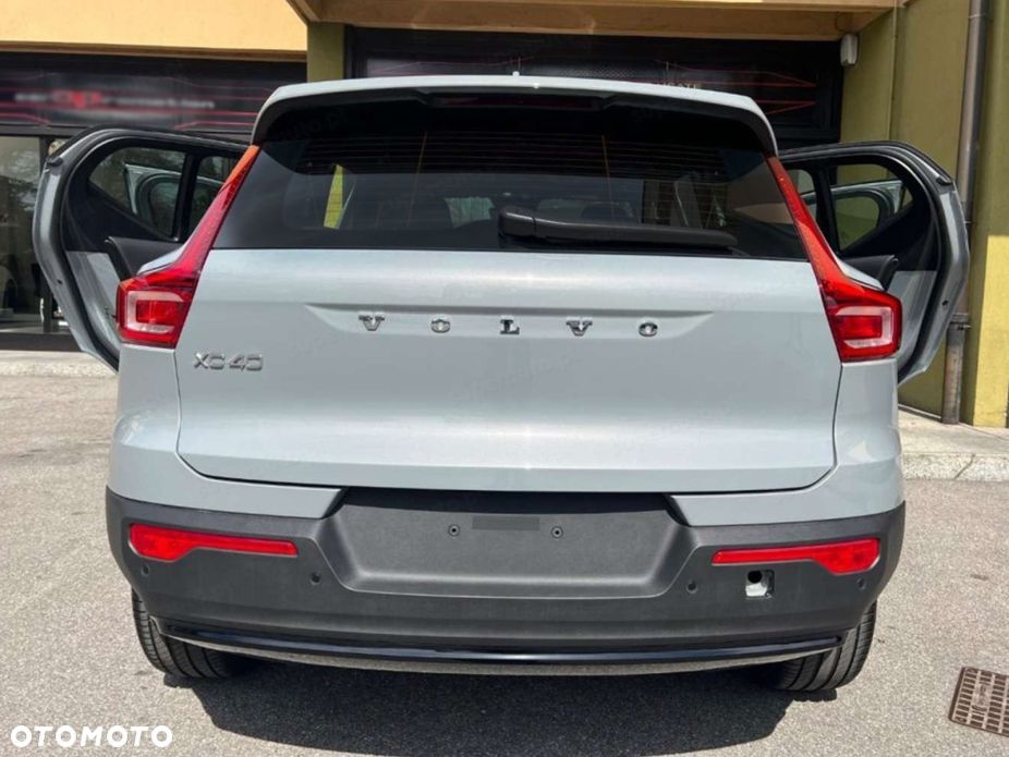 Volvo XC 40 - 5