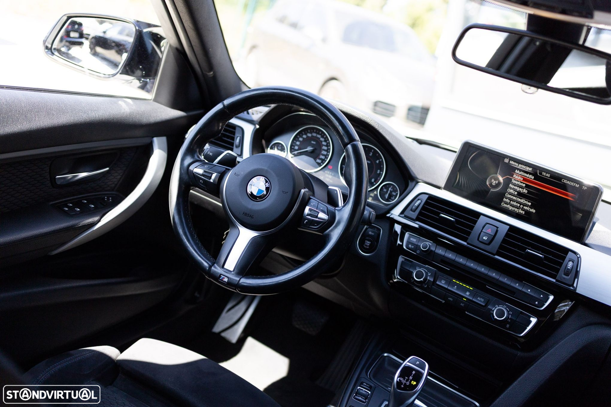 BMW 330 d Touring xDrive Pack M - 2