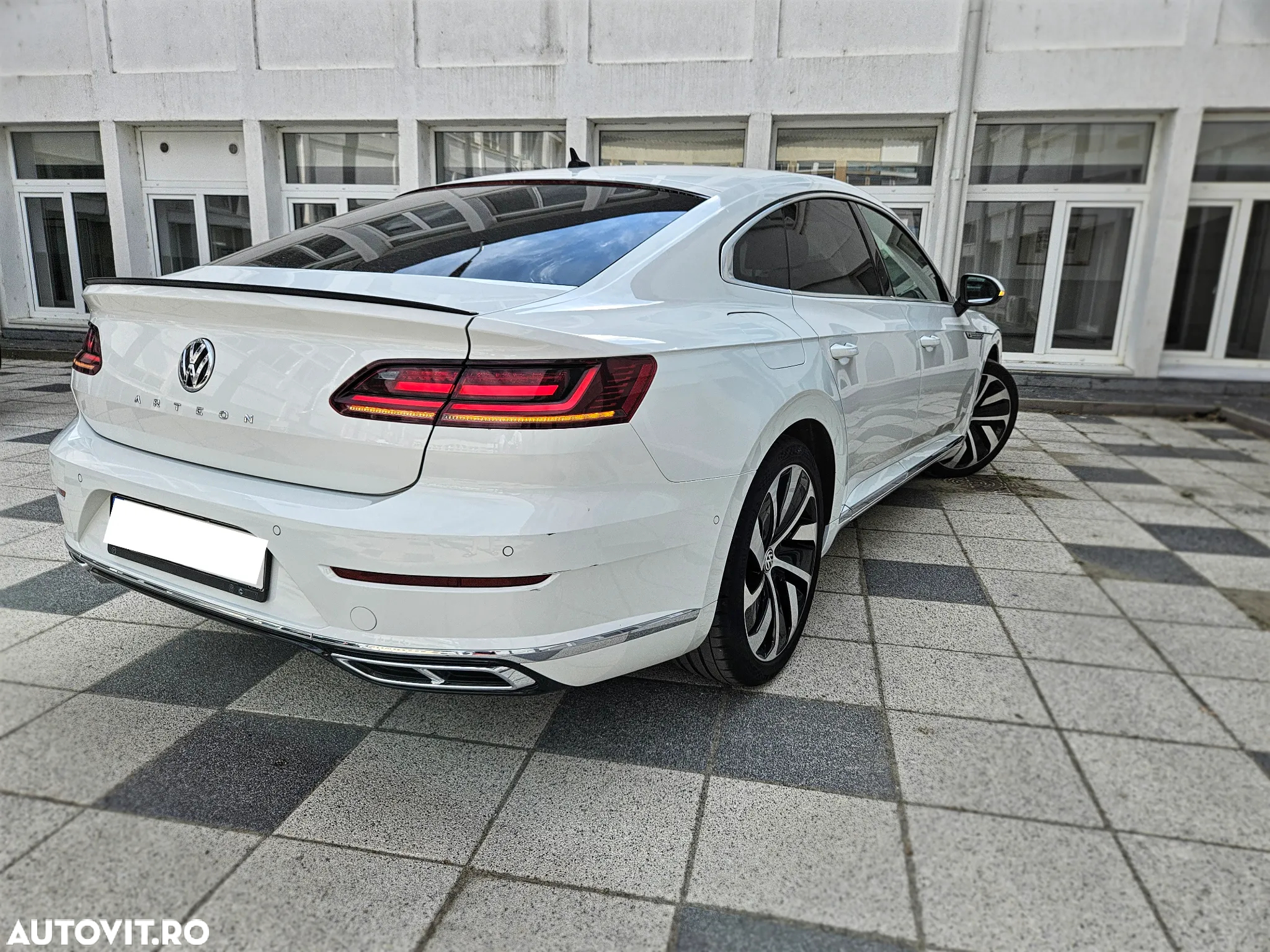 Volkswagen ARTEON 2.0 TDI DSG R-Line - 8