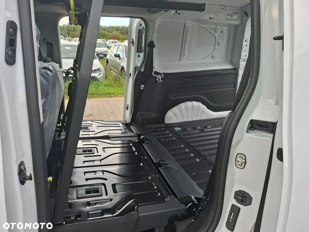 Toyota Proace City - 13