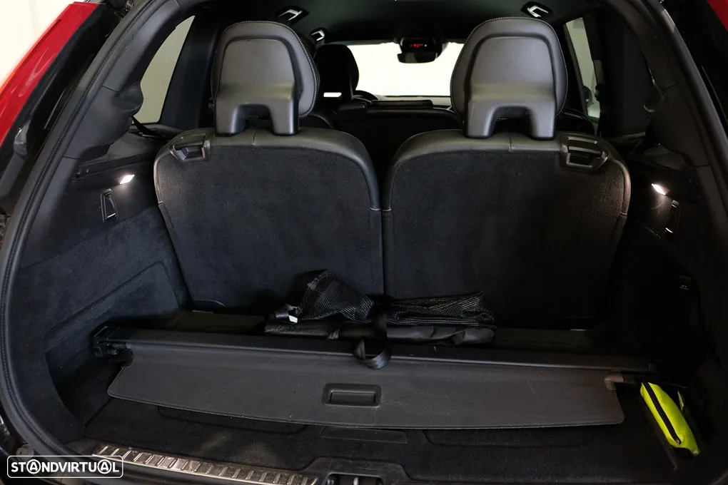 Volvo XC 90 2.0 D4 R-Design - 29