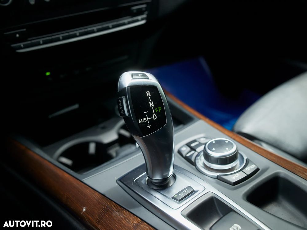 BMW X5 xDrive40d - 28