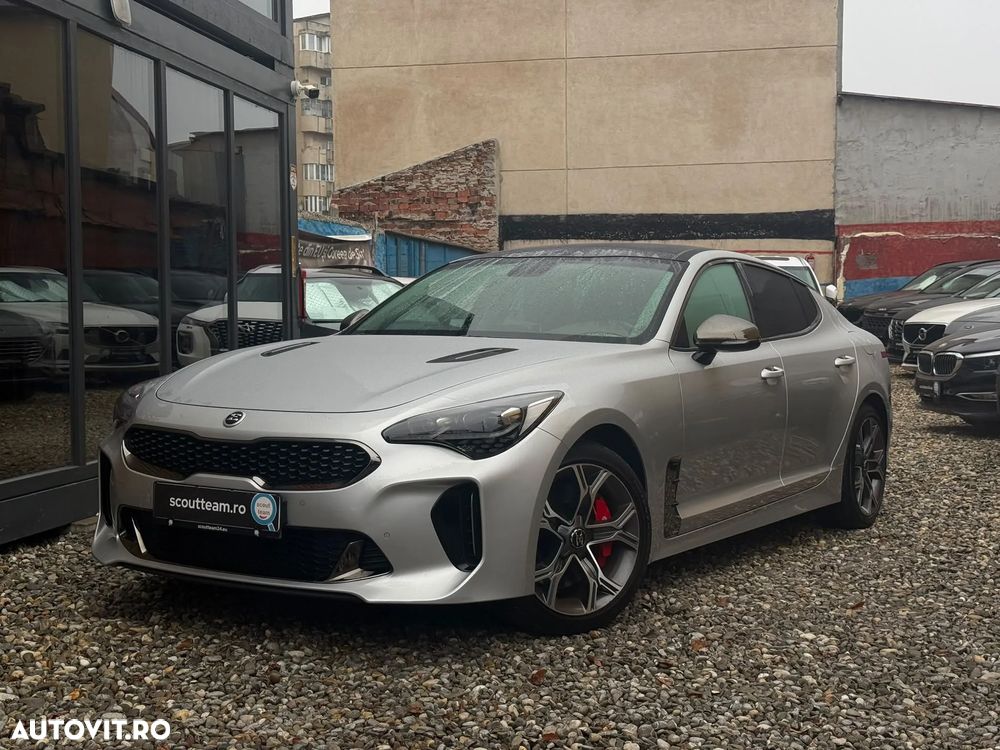 Kia Stinger - 1
