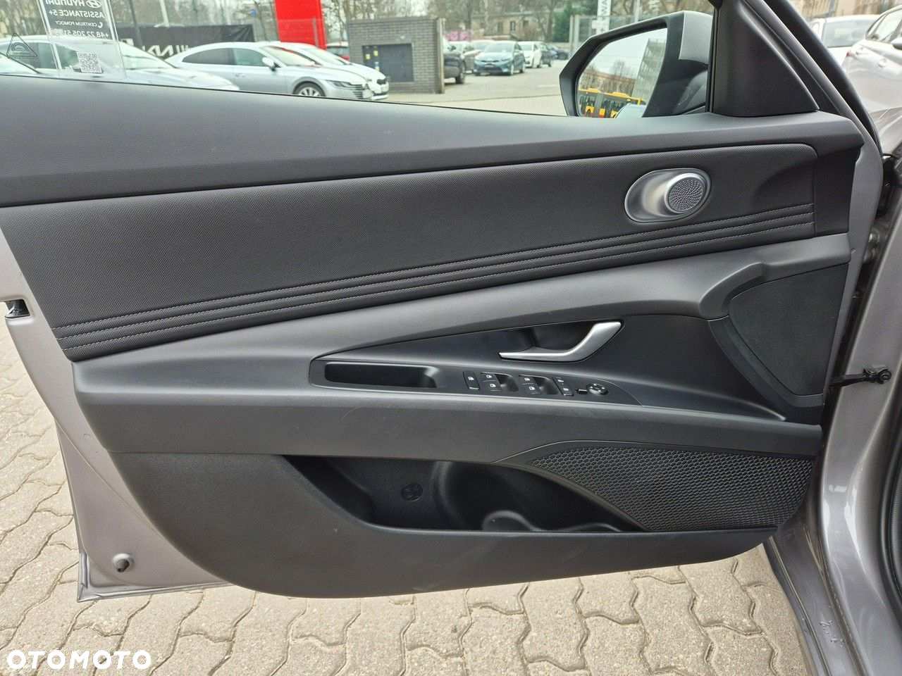 Hyundai Elantra - 13