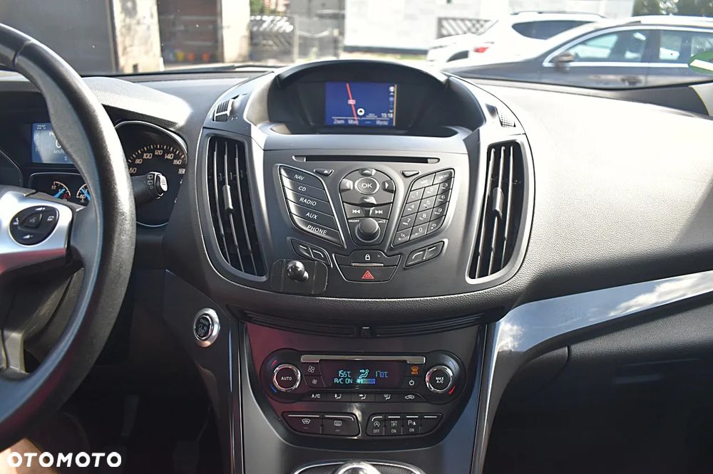 Ford Kuga 2.0 TDCi 2x4 Titanium - 37