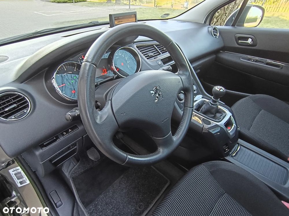 Peugeot 5008 1.6 HDi Premium - 14