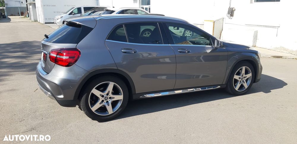 Mercedes-Benz GLA 220 4MATIC - 2