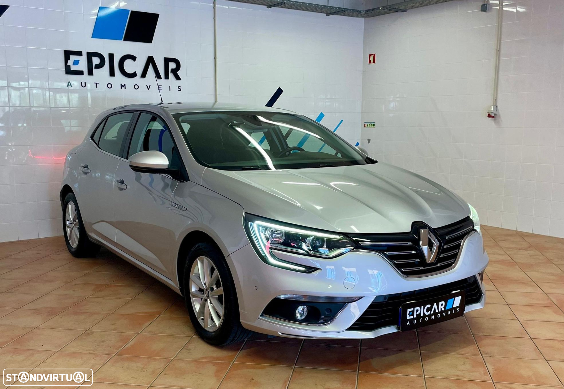 Renault Mégane ENERGY TCe 130 INTENS - 4