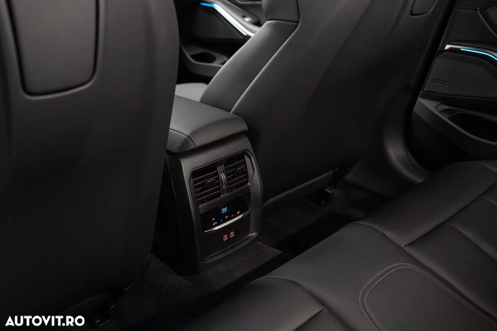 BMW M3 Competition M xDrive - 33