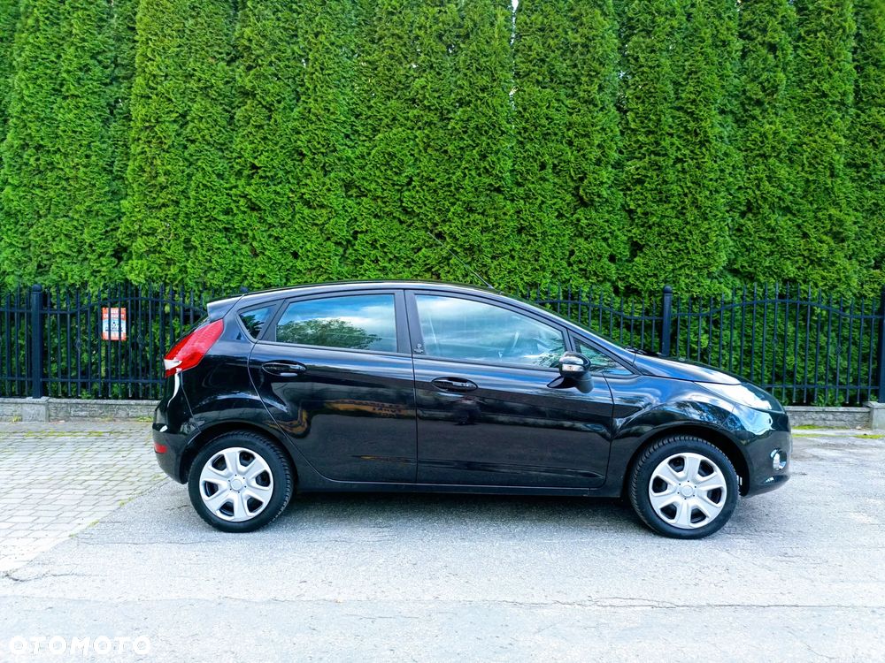 Ford Fiesta - 8