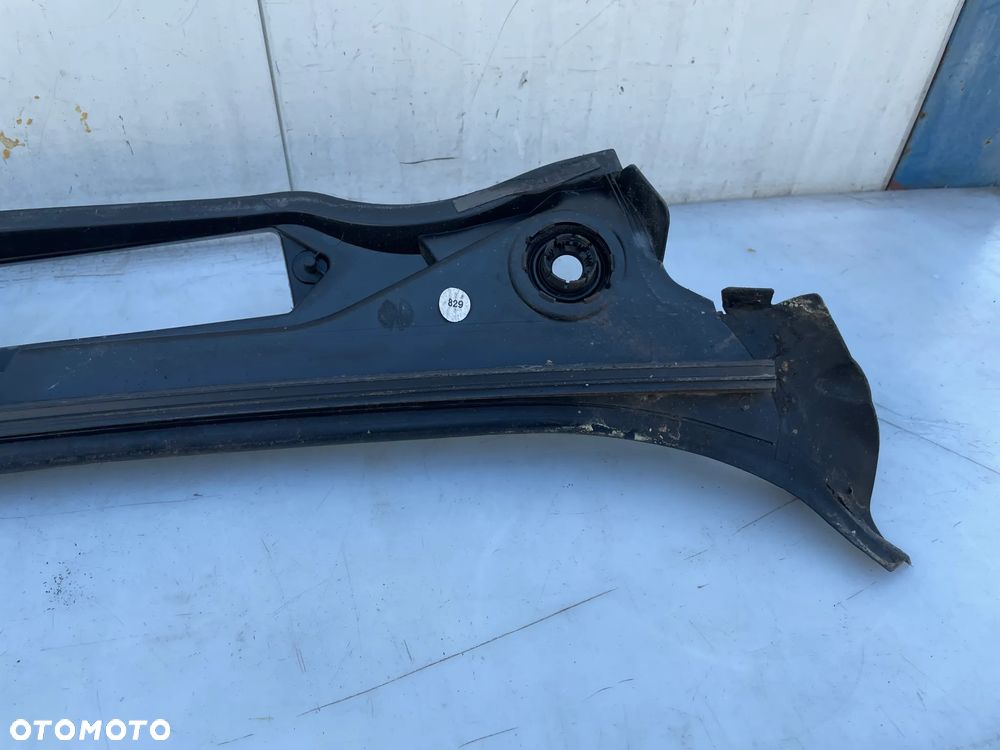 PODSZYBIE BMW E90 57550913 - 7