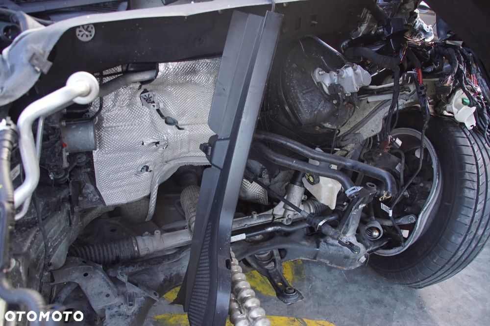 Auto na części - Skoda Kamiq 1.0 TSI 110 KM DLAA URG LF7C 2023R Silnik Skrzynia Drzwi Szyba Lusterko Lampa Deska Kokpit Sterownik Moduł Alternator Rozrusznik Czujnik - 10