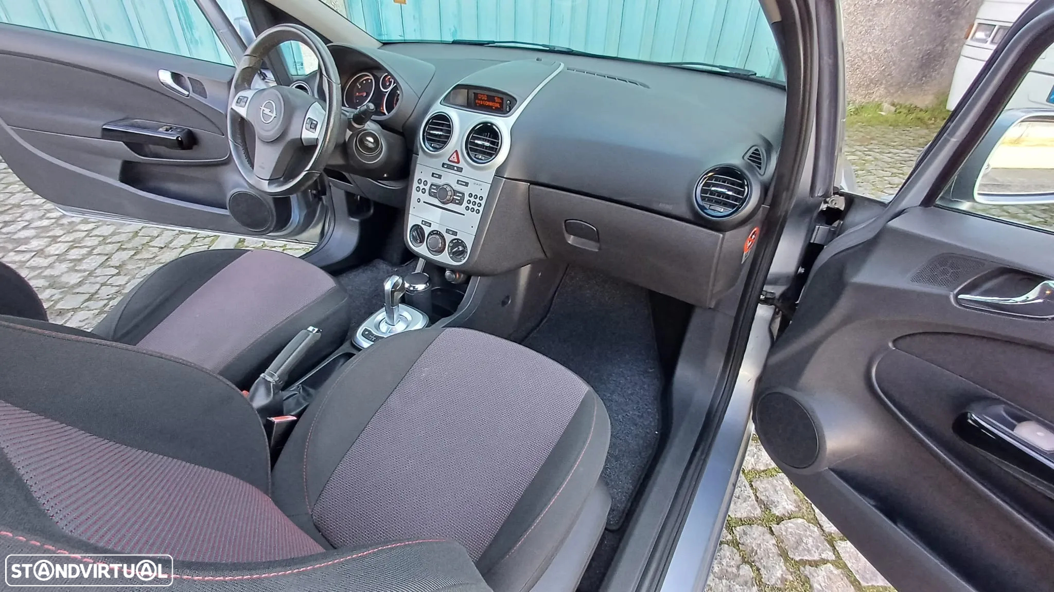 Opel Corsa 1.2 Twinport First Easytronic - 17