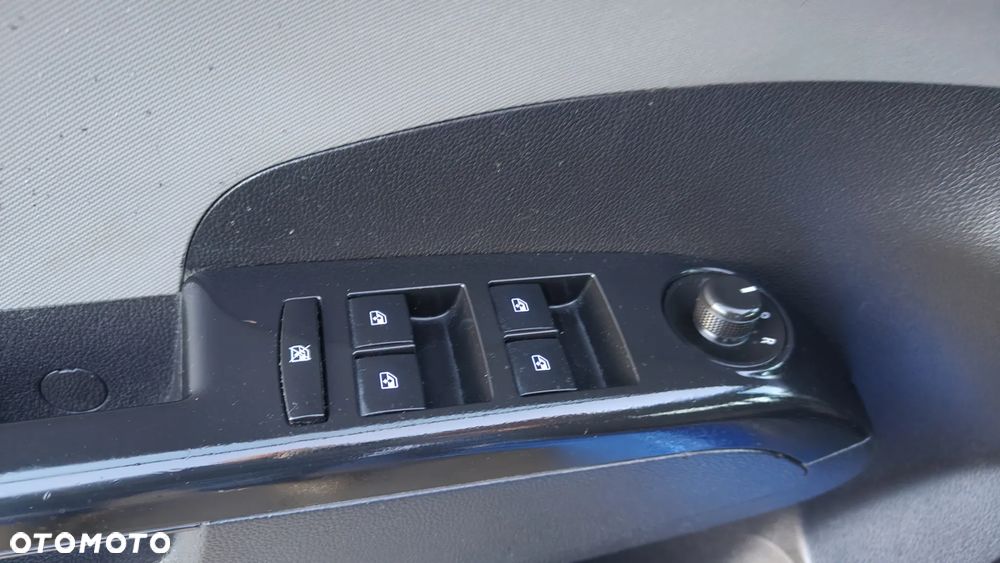 Chevrolet Aveo - 13