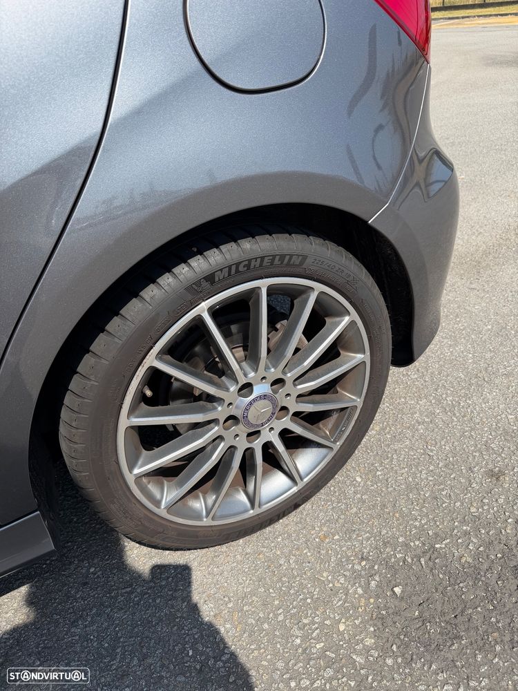 Mercedes-Benz A 180 CDI BE AMG Line - 8