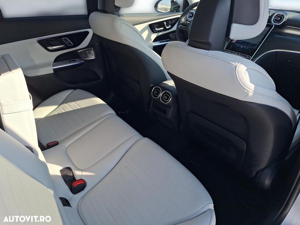 Mercedes-Benz GLC Coupe 200 4Matic 9G-TRONIC AMG Line - 15