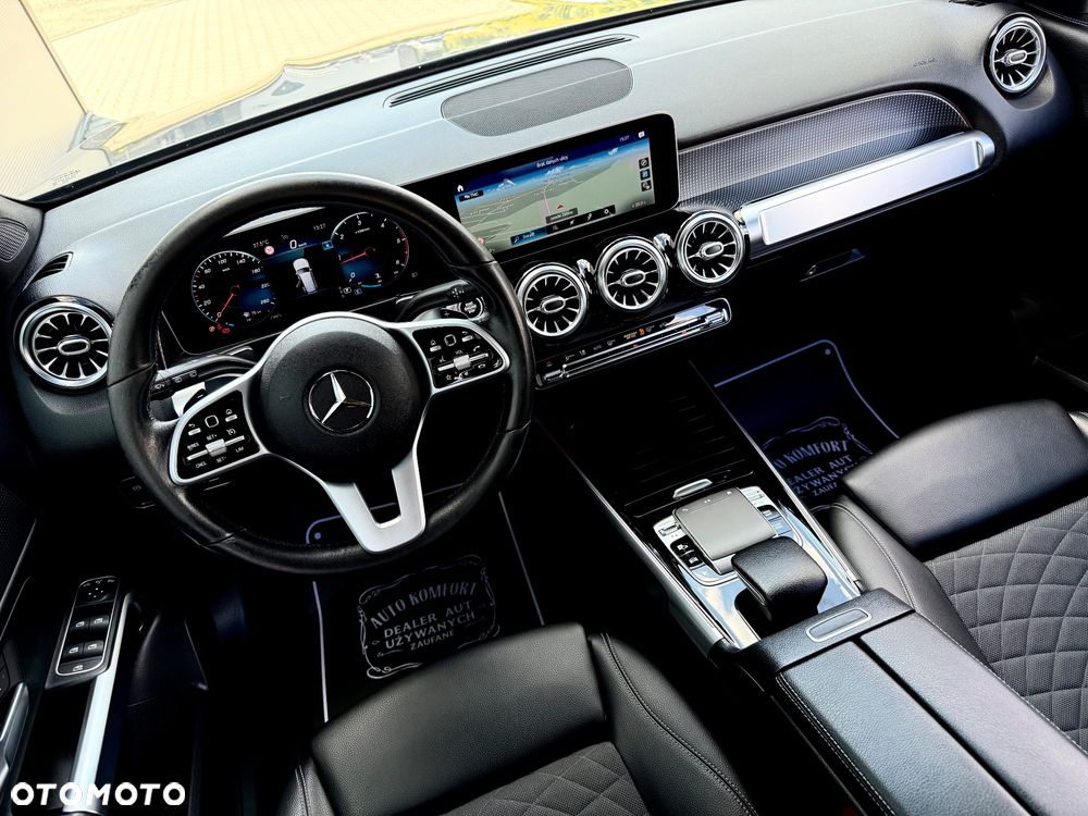 Mercedes-Benz GLB 200 d 4-Matic AMG Line 8G-DCT - 32