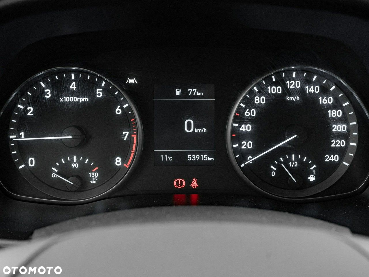 Hyundai i30 1.5 DPI Classic + - 16