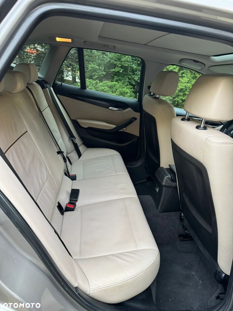BMW X1 xDrive23d - 11