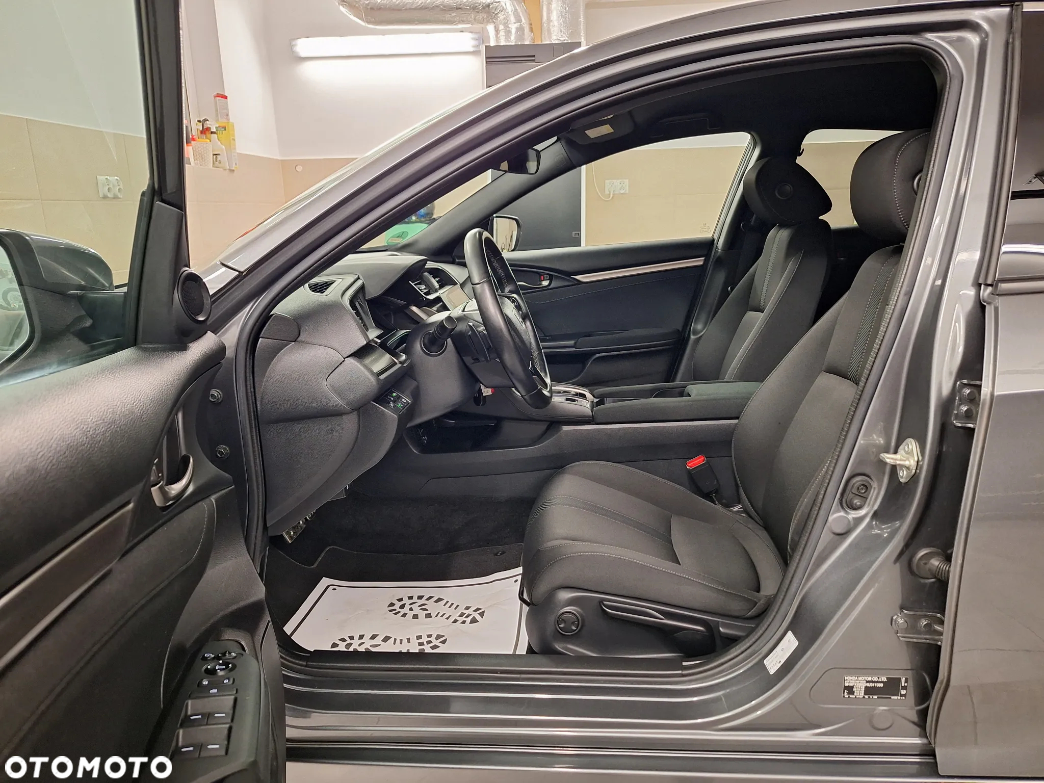 Honda Civic 1.0 i-VTEC Turbo CVT Executive - 17