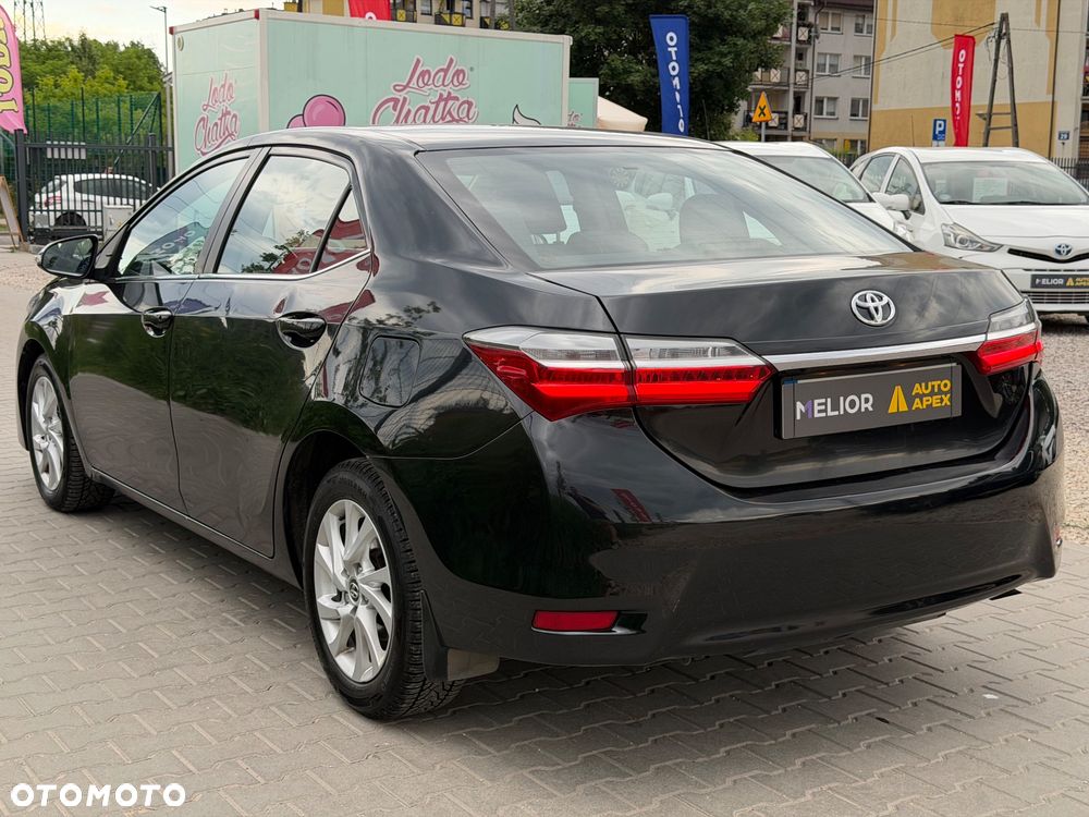 Toyota Corolla 1.6 Premium - 4